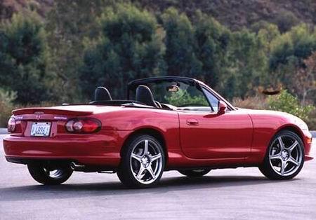 2012款福特福克斯多少钱(2012款福特福克斯图片)