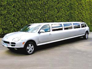 英菲尼迪车型大全及价格6座200万(英菲尼迪车型大全及价格图片)