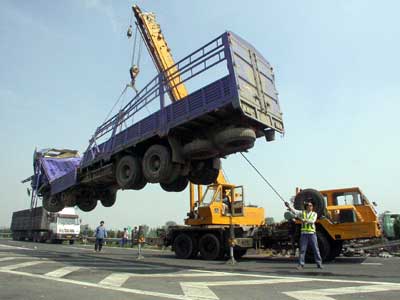 福特福克斯2013款三厢1.6(福特福克斯2023款报价及图片)