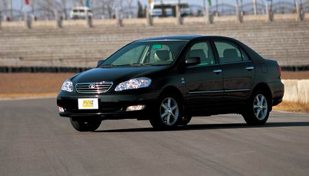 老款三厢福克斯改装图(2007福克斯三厢老款)