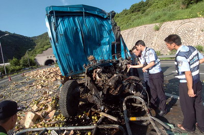 玛莎拉蒂跑车MC20(玛莎拉蒂跑车)