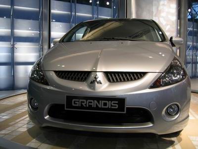 现代小轿车5万一8万新车报价(现代小轿车5万一8万)