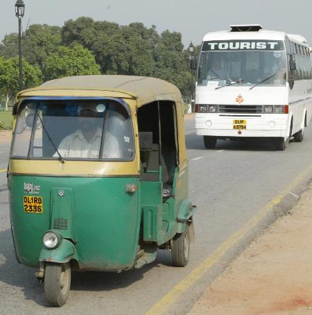 丰田考斯特9座商务车多少钱(丰田考斯特七座2023款落地价)